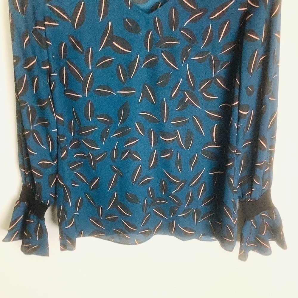 CAbi Floating Shadow Leaf Flared Cuffs Blouse 3763 - image 5