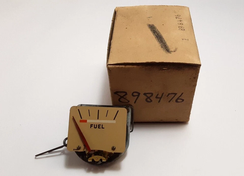 DeSoto S-8 1941 Deluxe calibre de combustible personalizado 898476 nuevo de lote nuevo Foto 4 de 4