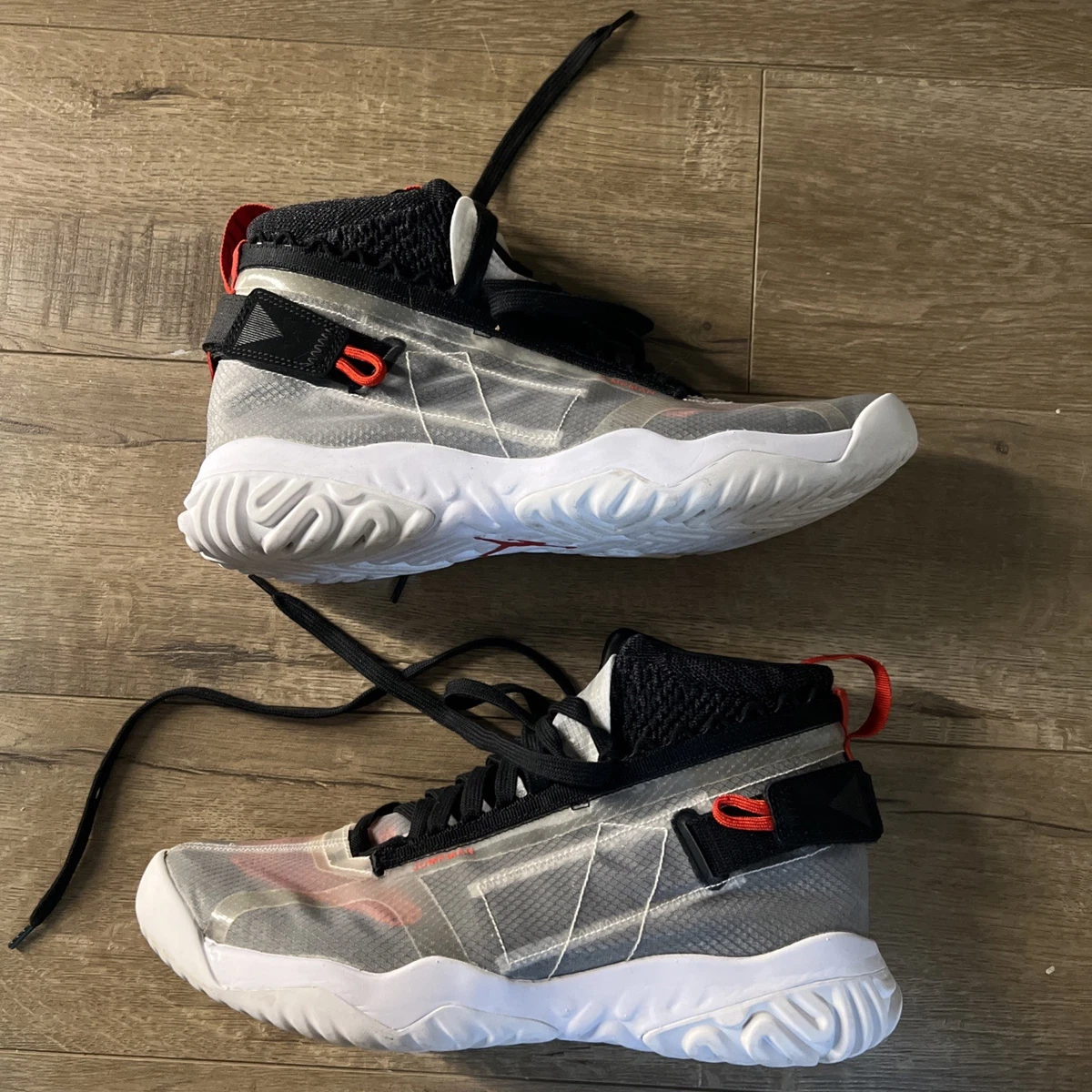 Nike Air Jordan Apex Utility Men’s Shoes, 9.5 The Jordan Apex Utility Combines the Flyknit Air Jordan 1  main image 4