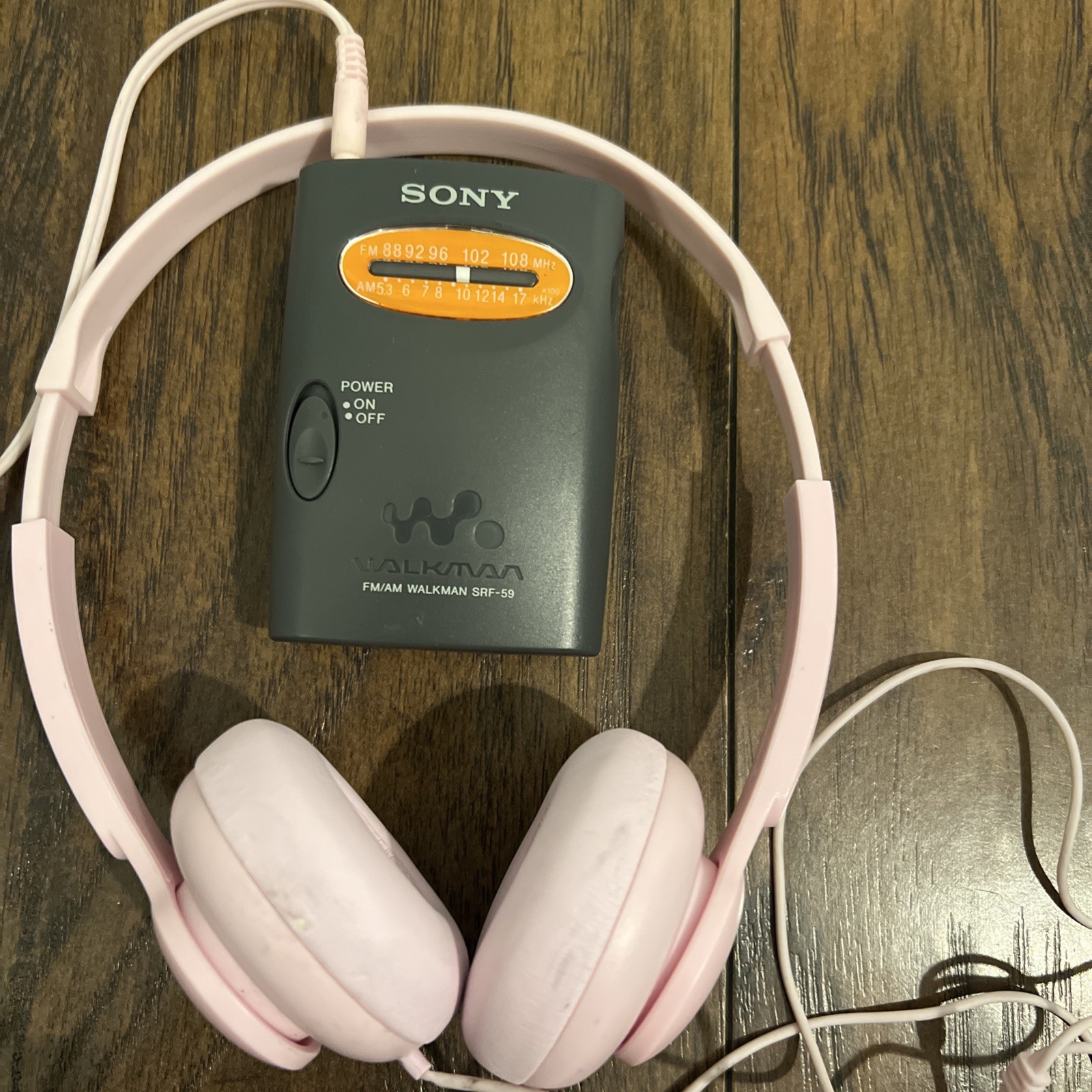 Sony Walkman AM/FM Radio Model SRF-59 Used Condition Tested 