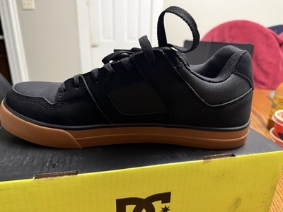 DC Work Crew Pure Work EH Slip Resistant Composite Toe Shoe 10 Black/Gum