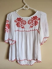 Old Navy Boho Style Embroidered Cotton Gauze Flutter Short Sleeve Top Medium