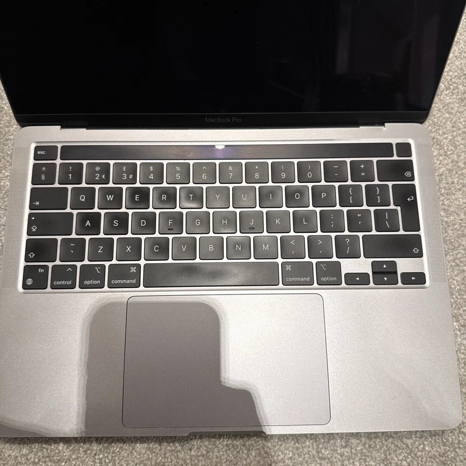 Apple MacBook Pro M1 2020 13-inch, 8GB RAM, 256GB SSD, Space Grey with Touchbar - Image 3 of 4