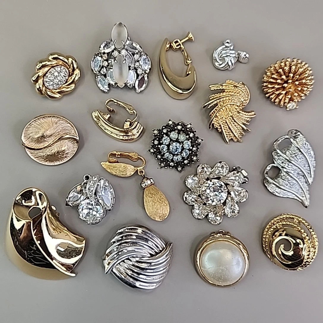 Weiss Fashion Vintage & Antique Collections & Lots with Vintage