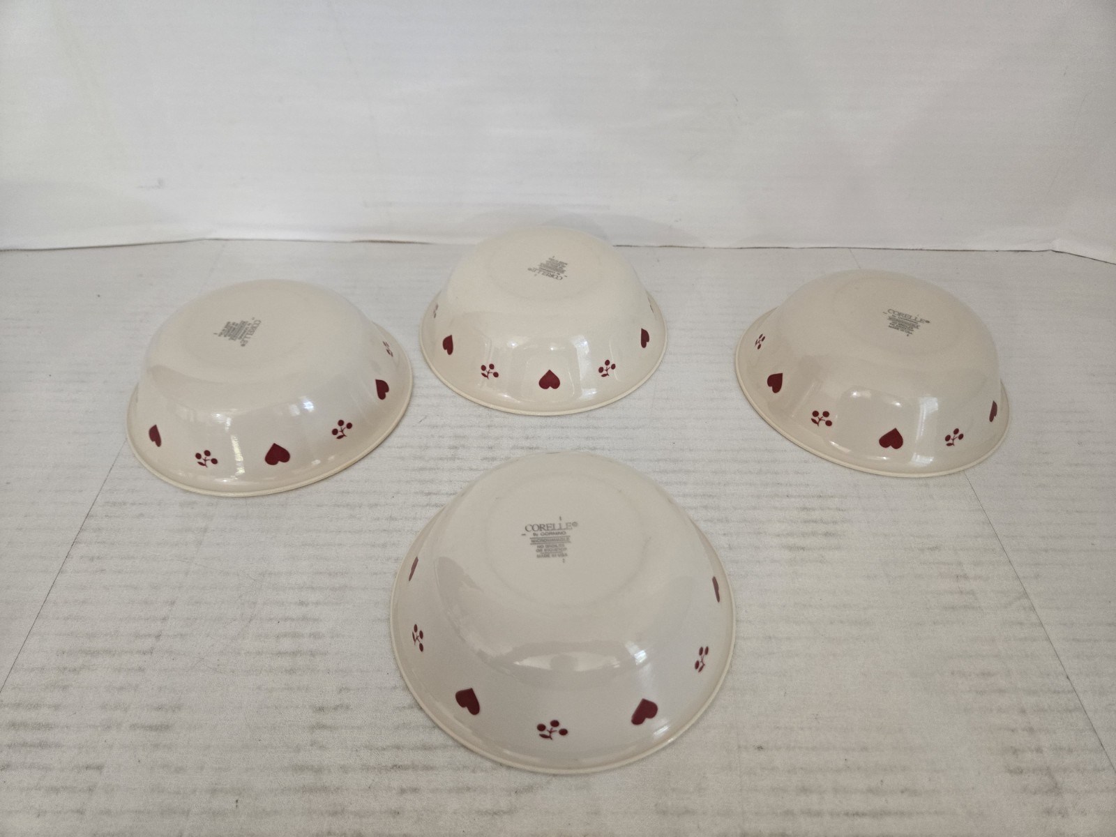 4 Corelle Hometown Red Hearts & Cherries 6 1/4" Cereal Soup Bowls FREE SHIPPING