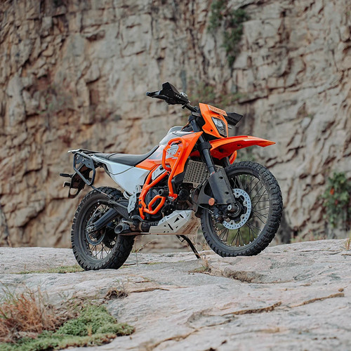 Defender Crash Guard Orange Best Fits For 2025 KTM 390 ENDURO R - Foto 13 di 17