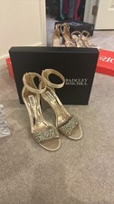 Badgley Mischka Wedding heels champagne rhinestones strap nudist size 8.5