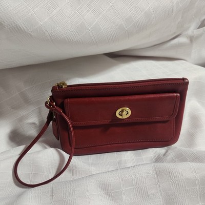 Coach Legacy Classic Red Turn-lock Leather Wristlet wallet Hangtag Soft Brass