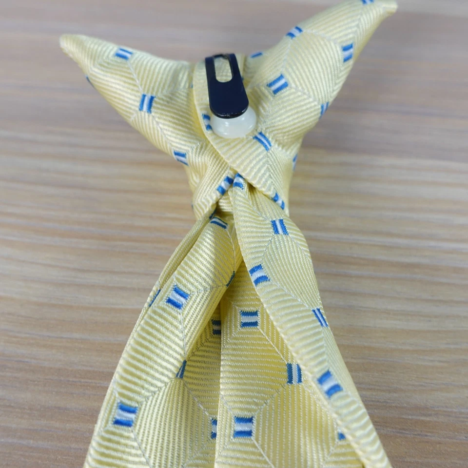 Corbata de cuello de diamante geométrica amarilla niño esmoquin boda fiesta preppy clip en GEORGE Foto 4 de 4