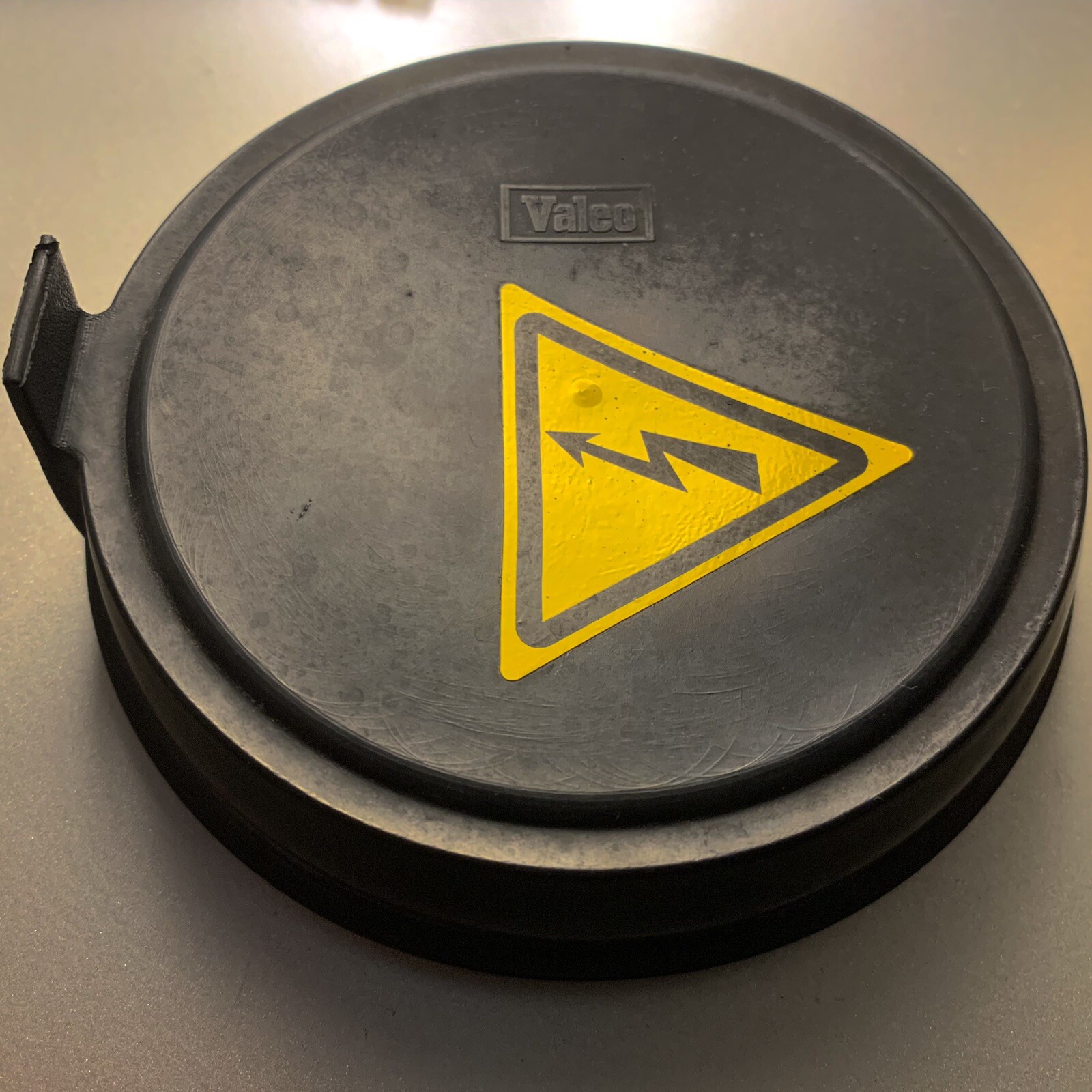 FERRARI F430 430 SCUDERIA HEADLIGHT BULB DUST COVER CAP 89022008 OEM VALEO