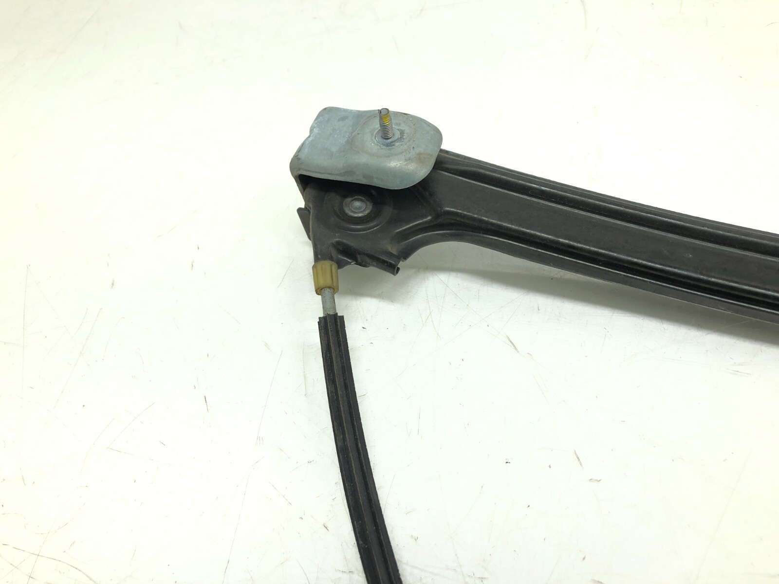 2014-2019 MASERATI GHIBLI RIGHT PASSENGER FRONT WINDOW REGULATOR W/ MOTOR OEM.
