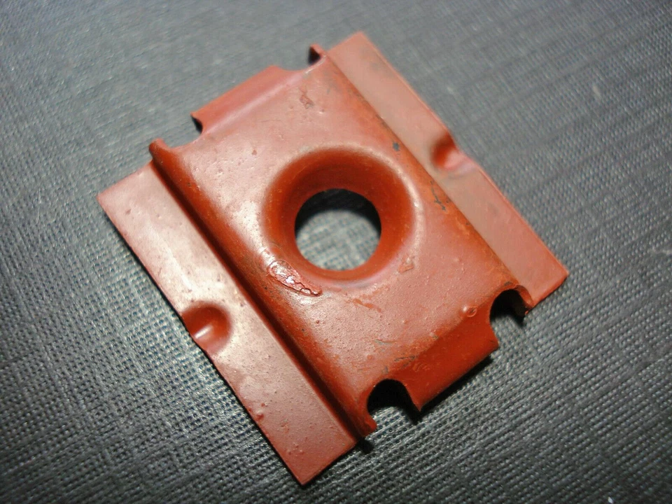 1 pieza NORS 1953 1954 1955 Chevy Corvette clip de moldura 4603676 Foto 2 de 4