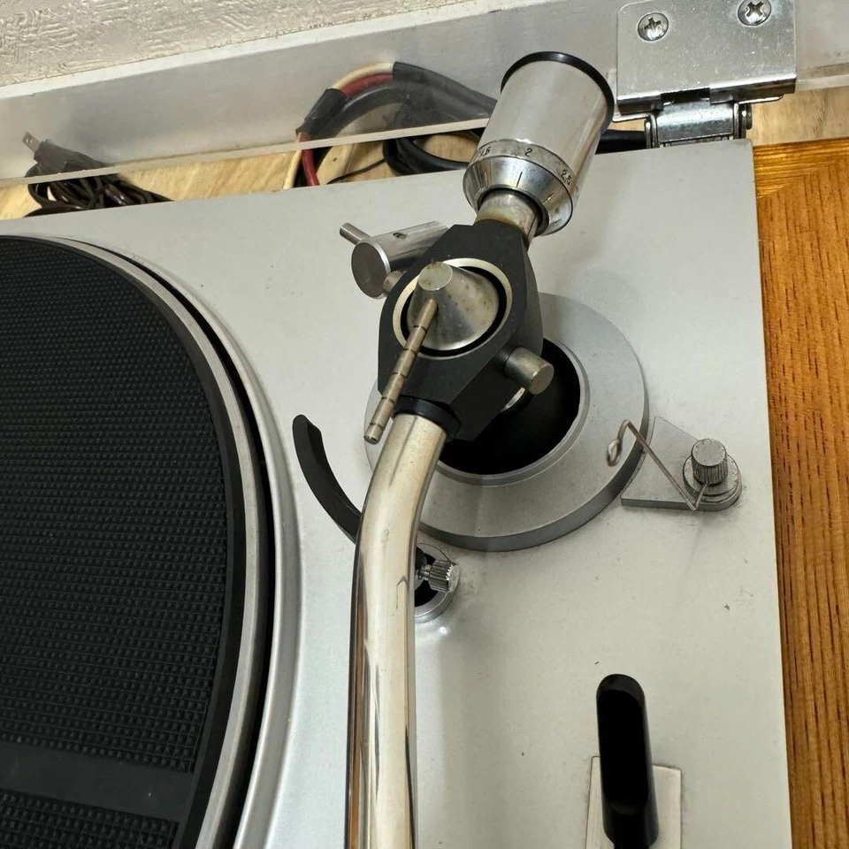 Yamaha YP-700C Belt Drive Record Player Confirmed Operation 100V 60Hz Excellent - Image 2 of 4