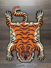Hand Tufted Tibetan Tiger Rug Animal Skin Shape Rug for Living Room, Bedroom