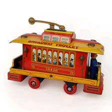 Modern Toys Blechspielzeug Stra&szlig;enbahn Broadway Trolley 10430 Japan Tin Toy MT