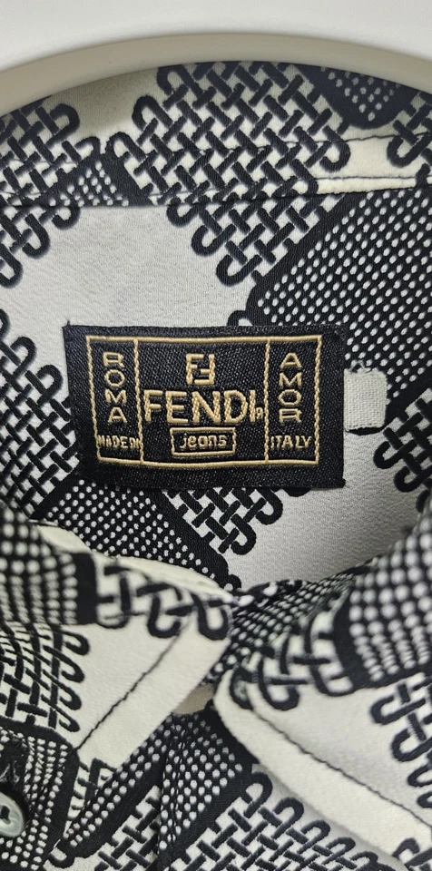 Vtg Fendi Roma Amor Italy Button Up Black & White Short Sleeve Men's Large - Image 3 of 4