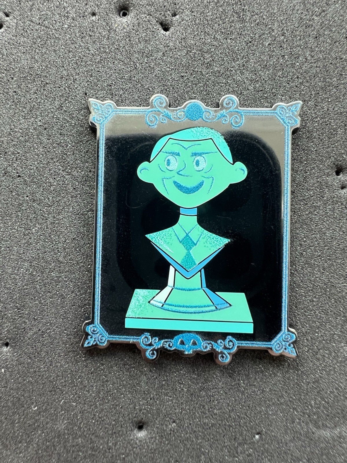 Disney Parks Haunted Mansion Singing Busts Phineas Pock Mystery Pin 2023