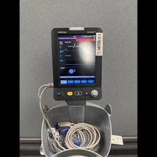 Mindray Accutorr 7 Patient Monitor with Patient Cables