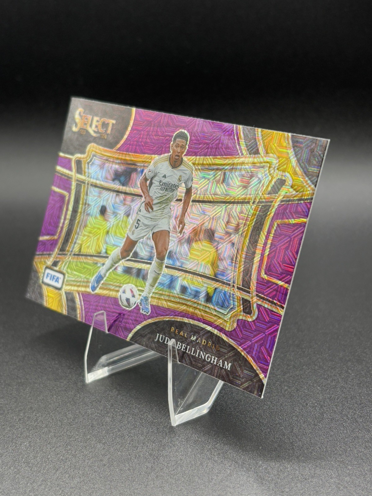 2023 Panini Select FIFA Field Level Purple Mojo Prizm Jude Bellingham #213   view 2