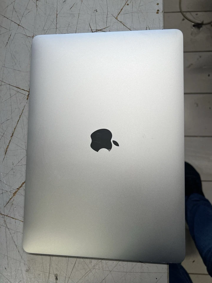 Apple MacBook Pro 13" M1 2020 Great Condition w/ Gen Charger low battery count - Image 3 of 3