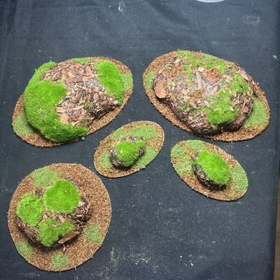(NO100A)  - A set of 5 Moss hills  scatter pieces for (28mm) to 35mm