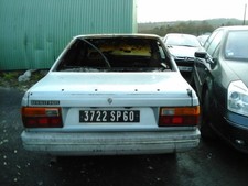 Feu avant (phare) Renault R9