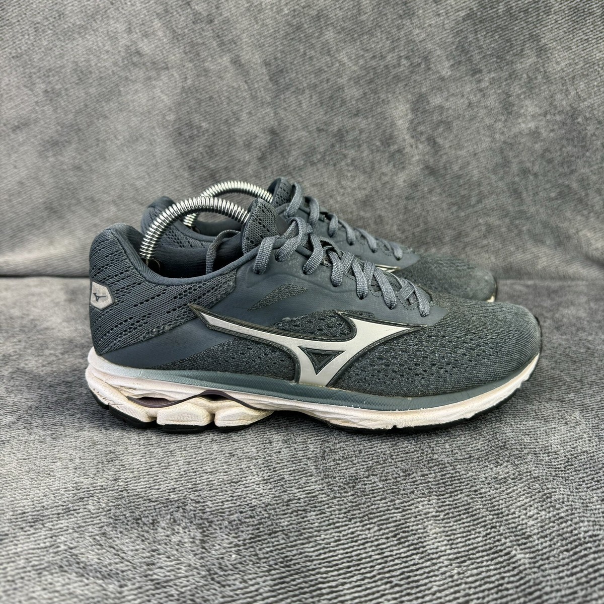 kalinga ashok sepatu mizuno wave rider