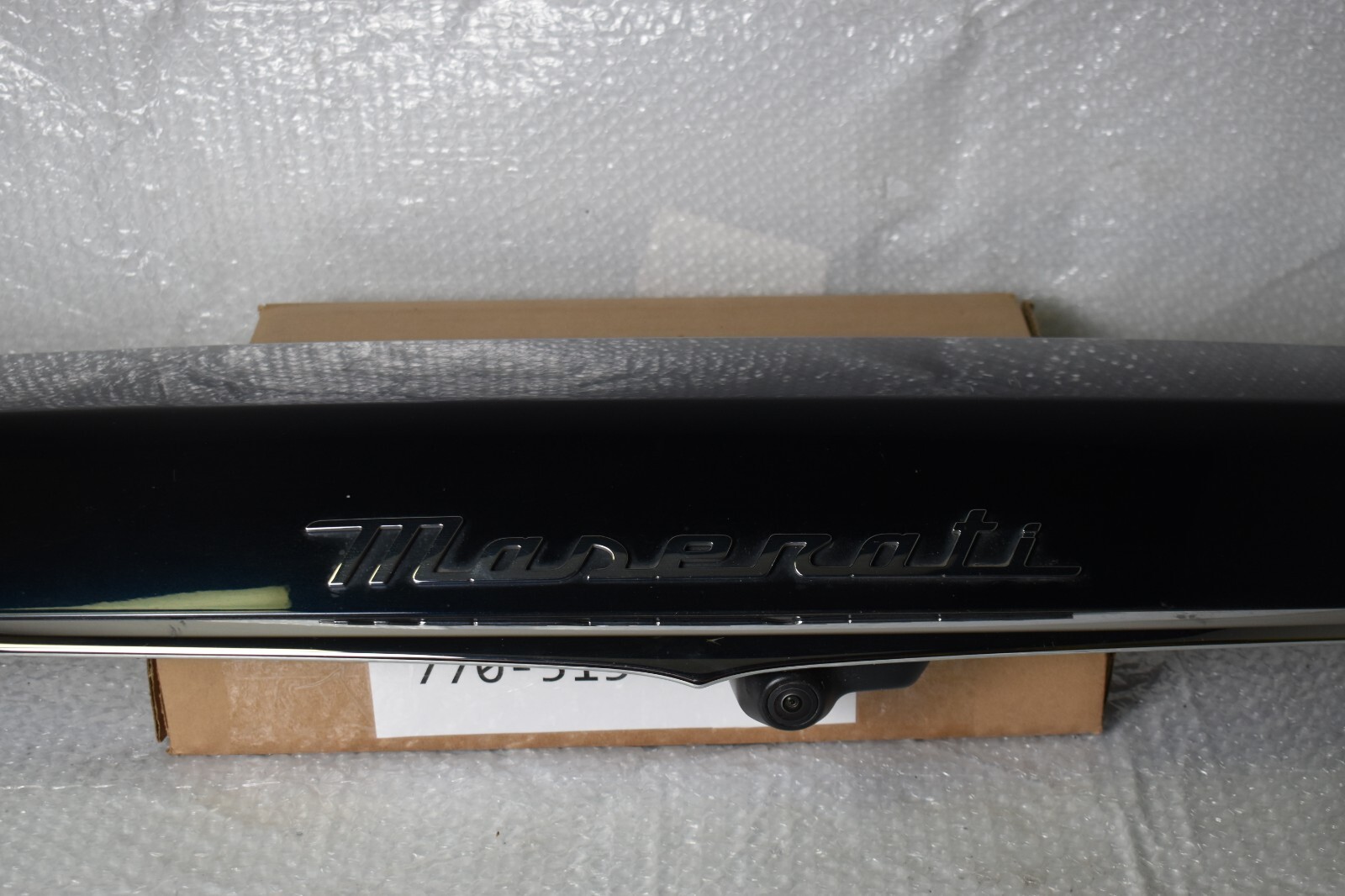 MASERATI LEVANTE REAR TAILGATE PANEL 2017-2020 OEM 670042733
