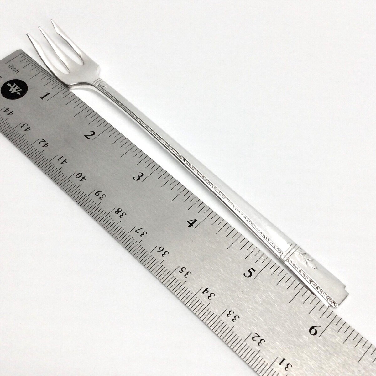 Oneida GRENOBLE Prestige Plate 1938 Silver Plate Silverware