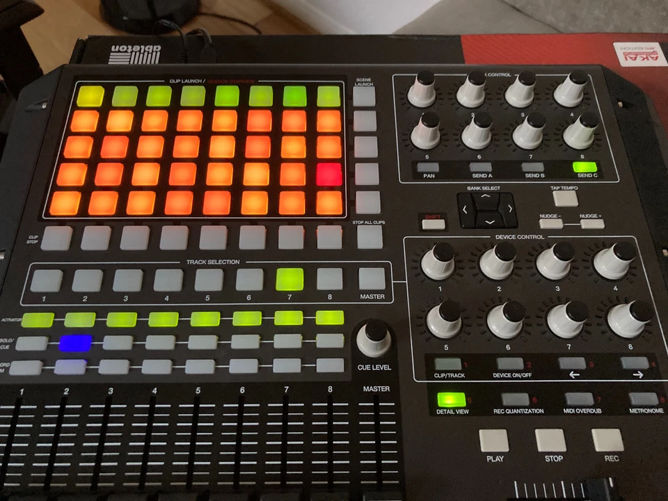 Akai Production APC40 MK1 ABLETON PERFORMANCE CONTROLLER *READ CONDITION* - Image 4 of 4