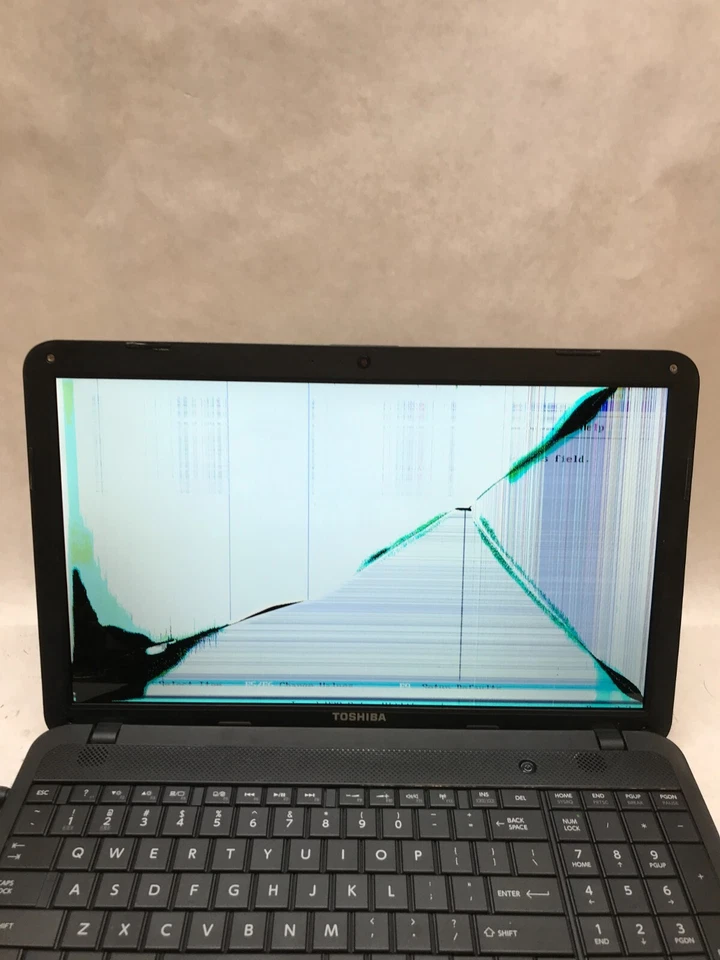 Toshiba Satellite C855D-S5307 15" AMD A6-4400M Cracked Screen For Parts AS IS DW - Image 2 of 4