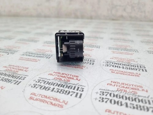 VW PASSAT B7 ALLTRACK 365 Schalter sitzheizung 3C0963563A 2.00 Diesel 31479558