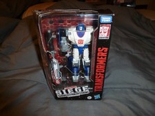 MISB Hasbro Transformers Siege War For Cybertron WFC-S43 Mirage figure G1 NEW