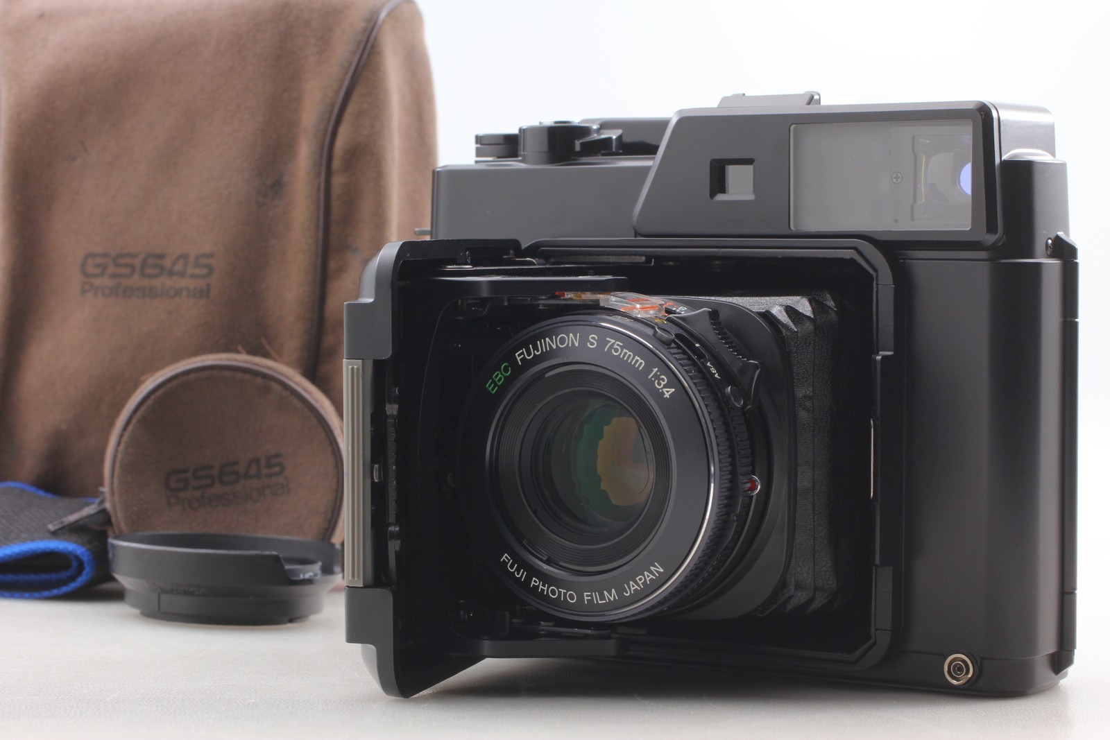 [MINT w/ Case Hood] Fuji Fujifilm Fujica GS645 Pro 6x4.5 Film Camera From JAPAN