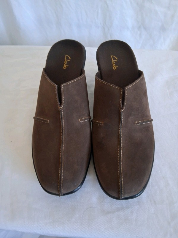 Clarks Leather mules shoes Size 8 Western hippie boho trending festival 90s y2k 
