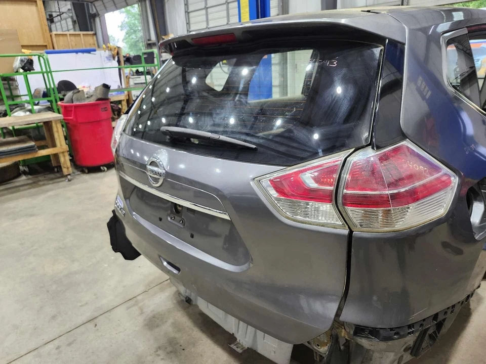 Conjunto de escotilla de maletero tapa elevadora manual Nissan Rogue 15-16 gris KAD OEM Foto 3 de 4