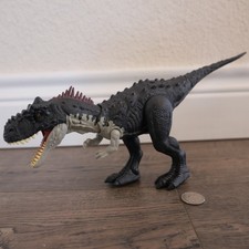 Jurassic World Dominion Roar Strikers Rajasaurus Dinosaur Figure