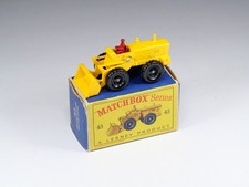 MATCHBOX - 43-B - Aveling Barford Tractor Shovel In Box