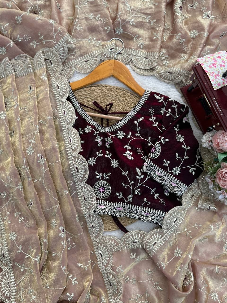 Beautiful Heavy Fendy Silk Peach Saree With Blouse For Functional Wear thumbnail 11