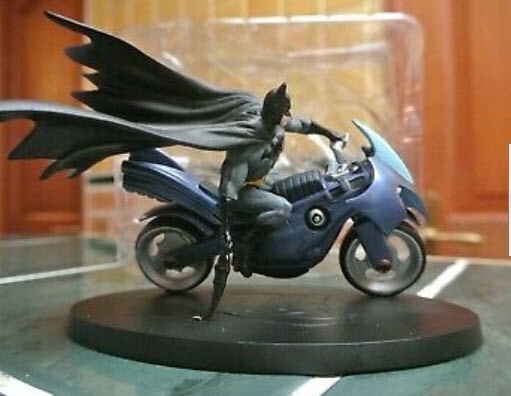 Batmoto Batcycle Eaglemoss cadeau collector en plomb pour fan de DC Comics