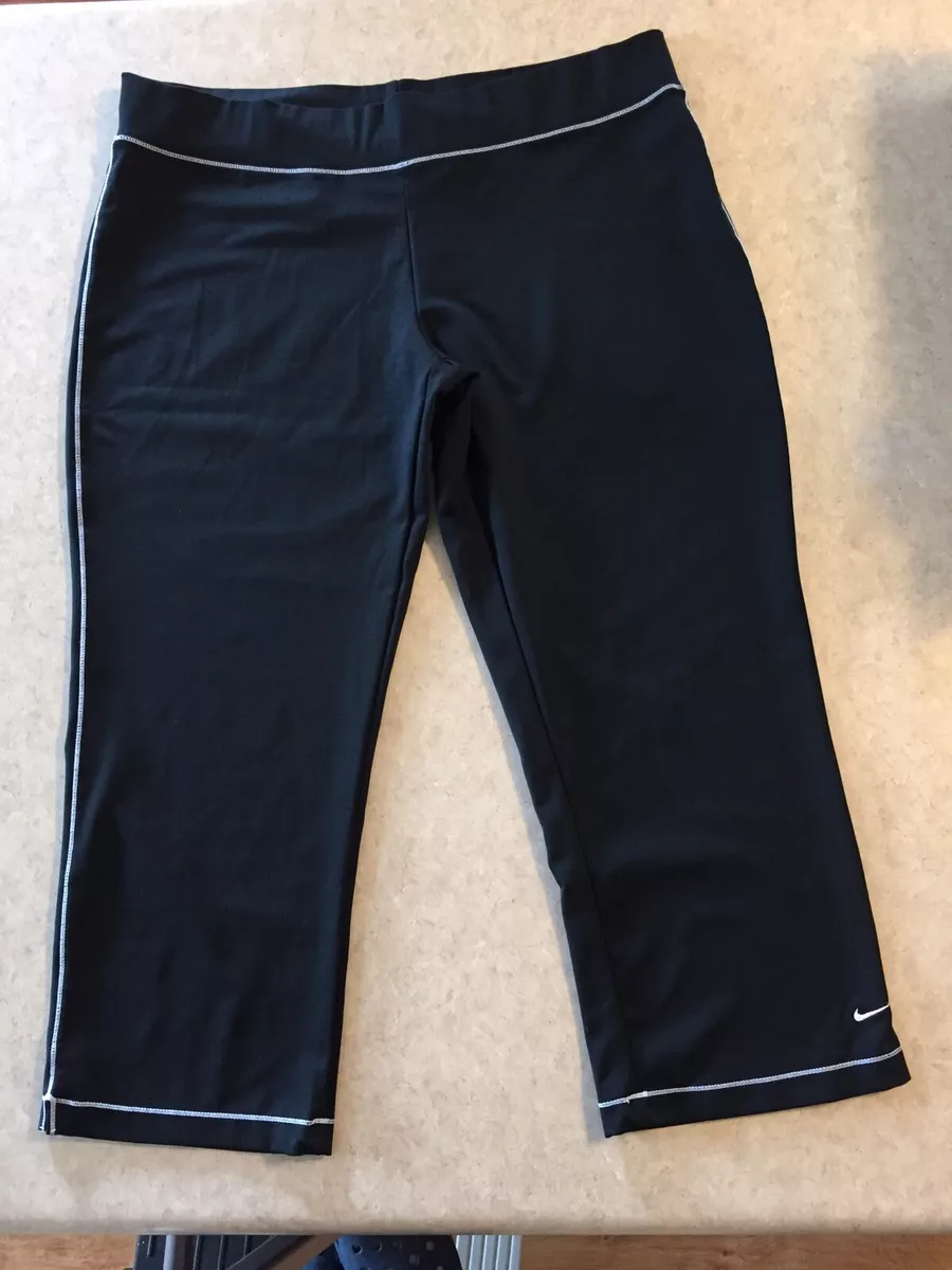 Nike black exercise pants Nike flared yoga exercise trousers