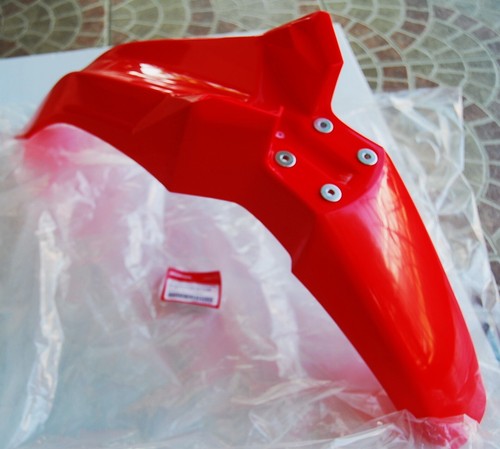 CRF250L /M FENDER FRONT RED MUDGUARD 12-20 HONDA 61200-KZZ-900ZB OEM AIRMAIL - Picture 3 of 11