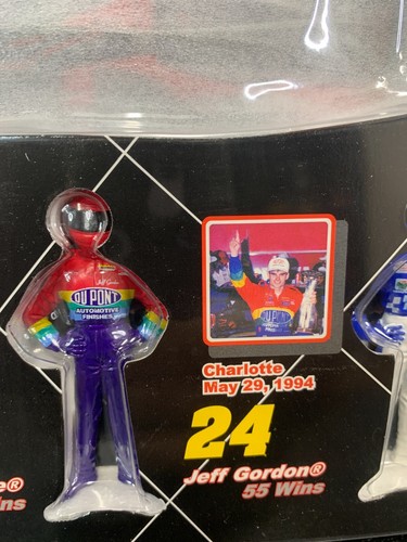 TEAM CALIBER HANDRICK MOTORSPORTS 100 VICTORIES 2002 MONTE CARLO W/DRIVERS 1:24 - Picture 9 of 22