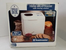 TOASTMASTER Bread Box Fresh Bread Bakery 1.5lb Bread Maker 1171 White TESTED 225