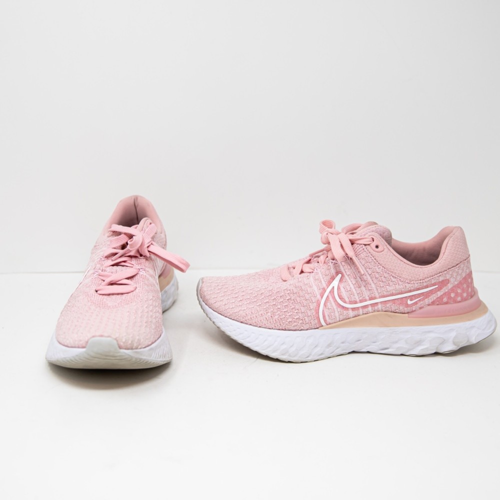 Nike Womens React Infinity Run FK 3 Low Top Sneakers in Pink Glaze