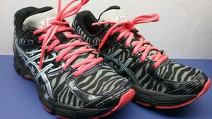 asics womens zebra