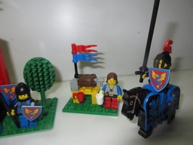 Lego Vintage LL Castle #6060-Knight's Challenge-100% w/minifigs & manual (1989)