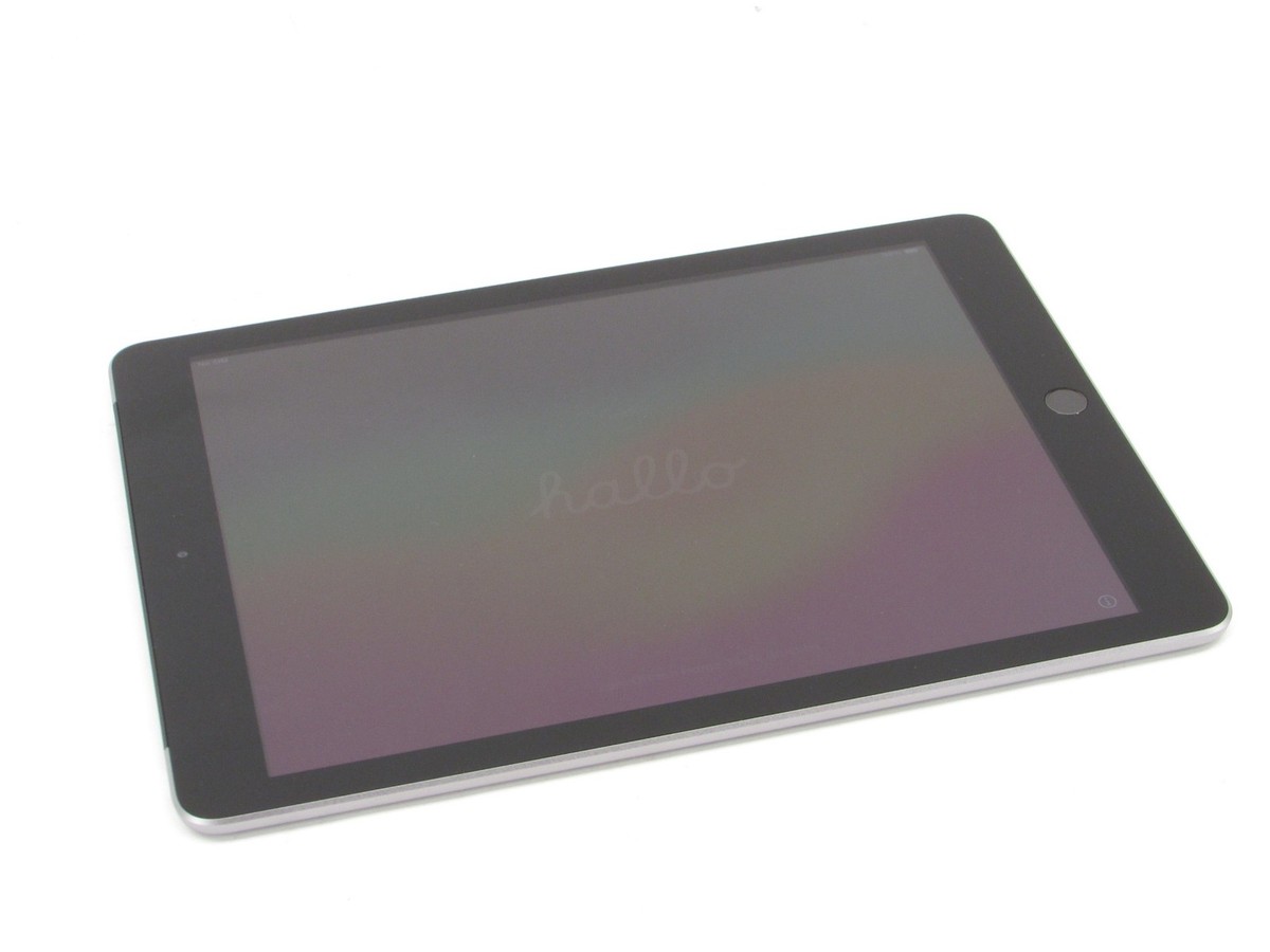 Apple iPad 6th Gen A1893 9.7