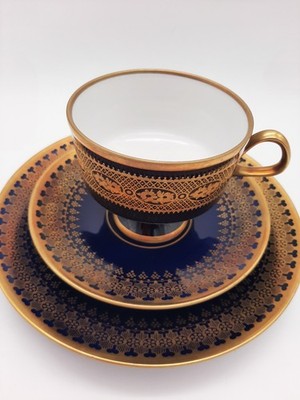 DDR Lichte Fine China Echt Kobalt Sammeltasse Gedeck Porzellan Blau Gold Blume