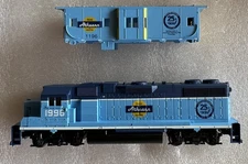 Athearn Special Edition GP38-2 Power BW Caboose 2212 BRAND NEW 